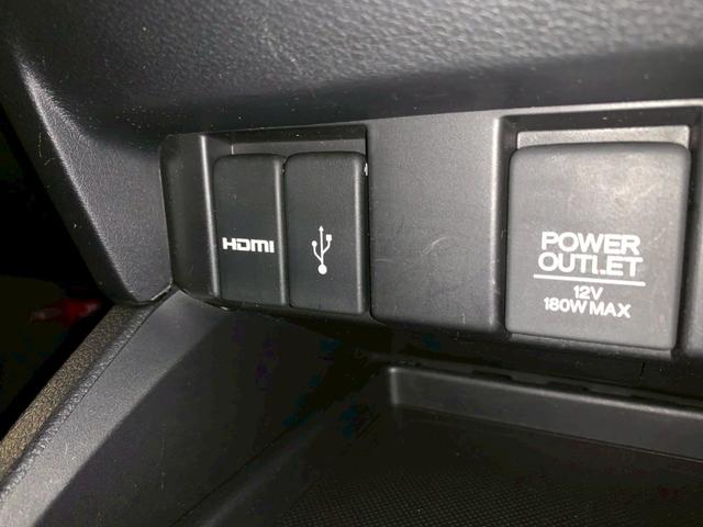 オデッセイハイブリッド ハイブリッドアブソルート・ＥＸホンダセンシング　両側電動スライドドア　フルセグ　メモリナビ　衝突被害軽減Ｓ　Ｂカメラ　ＰＷシート　ＬＥＤライト　地上デジタル　３列シート　ドライブレコーダ　オートクルーズ　オートエアコン　ＵＳＢ　ＥＳＣ　オットマン（14枚目）