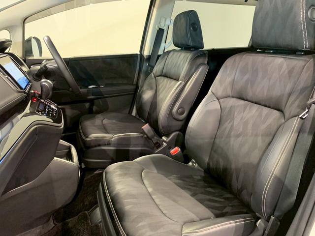 オデッセイハイブリッド ハイブリッドアブソルート・ＥＸホンダセンシング　両側電動スライドドア　フルセグ　メモリナビ　衝突被害軽減Ｓ　Ｂカメラ　ＰＷシート　ＬＥＤライト　地上デジタル　３列シート　ドライブレコーダ　オートクルーズ　オートエアコン　ＵＳＢ　ＥＳＣ　オットマン（20枚目）