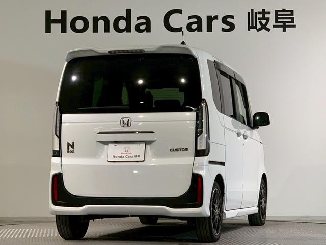 N-BOXカスタム ターボコーディネートスタイル AW シートヒーター メモリナビ フルセグ 両側電動ドア 禁煙車 Rカメラ クルコン スマートキ- パワーステアリング ETC VSA セキュリティ エアコン LEDライト パワーウィンドウ USB(2枚目)