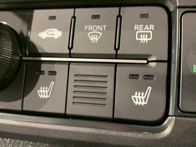 N-BOXカスタム ターボコーディネートスタイル AW シートヒーター メモリナビ フルセグ 両側電動ドア 禁煙車 Rカメラ クルコン スマートキ- パワーステアリング ETC VSA セキュリティ エアコン LEDライト パワーウィンドウ USB(6枚目)