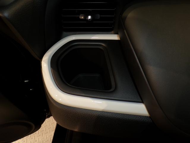 フィット ｅ：ＨＥＶホーム　Ｂｌｕｅｔｏｏｔｈ接続ドラレコＥＴＣスマートキー　前後誤発進抑制機能　助手席エアバッグ　運転席エアバッグ　１オナ　アイドリングストップ　禁煙　ＬＥＤライト　バックカメラ　ＡＢＳ　サイドエアバッグ（30枚目）