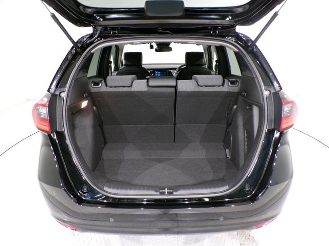 フィット ｅ：ＨＥＶホーム　Ｂｌｕｅｔｏｏｔｈ接続ドラレコＥＴＣスマートキー　前後誤発進抑制機能　助手席エアバッグ　運転席エアバッグ　１オナ　アイドリングストップ　禁煙　ＬＥＤライト　バックカメラ　ＡＢＳ　サイドエアバッグ（43枚目）