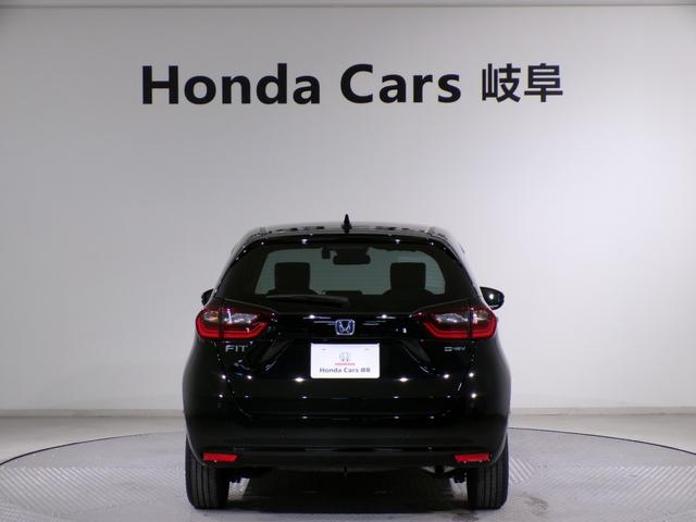 フィット ｅ：ＨＥＶホーム　Ｂｌｕｅｔｏｏｔｈ接続ドラレコＥＴＣスマートキー　前後誤発進抑制機能　助手席エアバッグ　運転席エアバッグ　１オナ　アイドリングストップ　禁煙　ＬＥＤライト　バックカメラ　ＡＢＳ　サイドエアバッグ（51枚目）