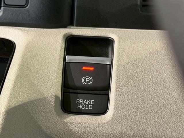 Ｎ－ＢＯＸ ベースグレード　当社デモカー　ドラレコ　フルセグ　シートヒーター　衝突軽減システム　スマートキ－　禁煙　カーテンエアバック　イモビライザー　ＥＣＯモード　横滑り防止　オートクルーズ　ＬＥＤヘッドライト　キーフリー（16枚目）