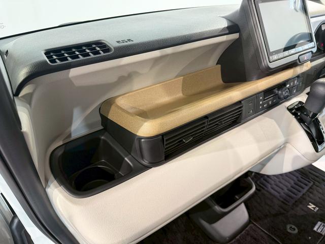 Ｎ－ＢＯＸ ベースグレード　当社デモカー　ドラレコ　フルセグ　シートヒーター　衝突軽減システム　スマートキ－　禁煙　カーテンエアバック　イモビライザー　ＥＣＯモード　横滑り防止　オートクルーズ　ＬＥＤヘッドライト　キーフリー（22枚目）