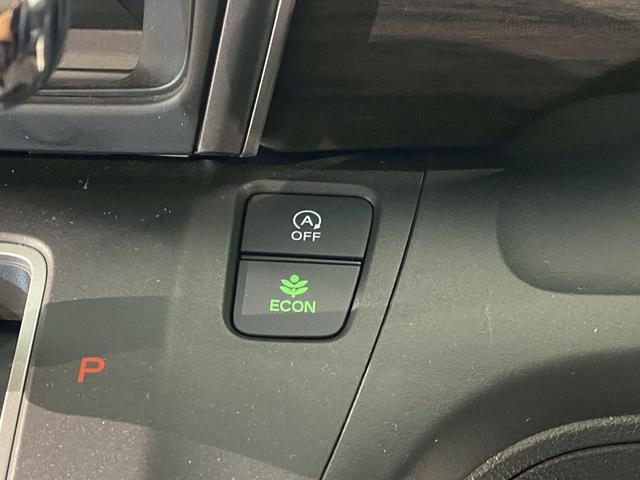 フリード Ｇ・ホンダセンシング　両側電動スライドドア　ＡＷ　シートヒーター　Ｆセグ　追突被害軽減ブレーキ　Ｗエアバッグ　パワーウィンドウ　１オ－ナ－　アクティブクルーズコントロール　スマートキ　カーテンエアバッグ　整備点検記録簿（13枚目）