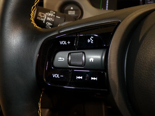 フィット ｅ：ＨＥＶＲＳ　Ｂｌｕｅｔｏｏｔｈ接続ドラレコＥＴＣインターナビフルセグＴＶ純正アルミホイールスマートキー　エアバッグ　ナビ＆ＴＶ　パワーウィンドウ　助手席エアバッグ　Ｄレコ　フルセグテレビ　ＬＥＤヘッドランプ　禁煙（16枚目）