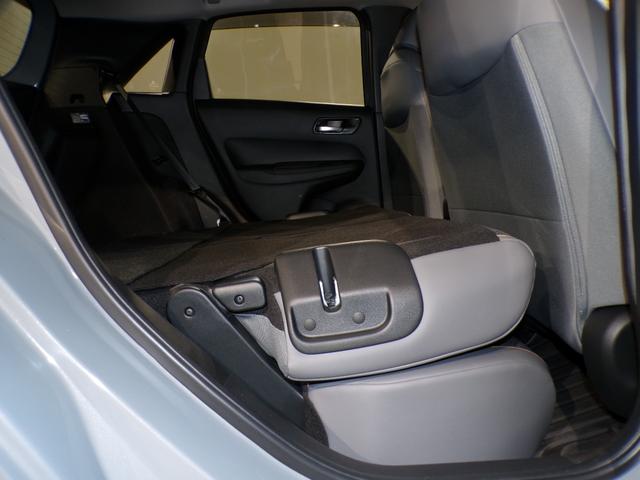 フィット ｅ：ＨＥＶＲＳ　Ｂｌｕｅｔｏｏｔｈ接続ドラレコＥＴＣインターナビフルセグＴＶ純正アルミホイールスマートキー　エアバッグ　ナビ＆ＴＶ　パワーウィンドウ　助手席エアバッグ　Ｄレコ　フルセグテレビ　ＬＥＤヘッドランプ　禁煙（42枚目）