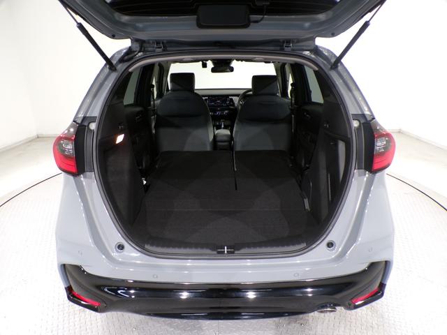 フィット ｅ：ＨＥＶＲＳ　Ｂｌｕｅｔｏｏｔｈ接続ドラレコＥＴＣインターナビフルセグＴＶ純正アルミホイールスマートキー　エアバッグ　ナビ＆ＴＶ　パワーウィンドウ　助手席エアバッグ　Ｄレコ　フルセグテレビ　ＬＥＤヘッドランプ　禁煙（44枚目）