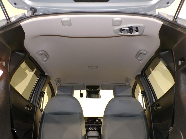 フィット ｅ：ＨＥＶＲＳ　Ｂｌｕｅｔｏｏｔｈ接続ドラレコＥＴＣインターナビフルセグＴＶ純正アルミホイールスマートキー　エアバッグ　ナビ＆ＴＶ　パワーウィンドウ　助手席エアバッグ　Ｄレコ　フルセグテレビ　ＬＥＤヘッドランプ　禁煙（45枚目）