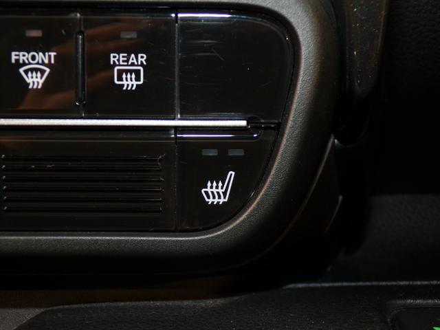 N-WGNカスタム L・ターボホンダセンシング Bluetooth接続シートヒータードラレコETCインターナビフルセグTV純正アルミホイールスマートキー ブレーキサポート 盗難警報装置 横滑り防止機能 禁煙 サイドエアバック クルーズC リヤカメラ(6枚目)