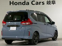 【点検整備】ご納車時には納車点検実施いたします。指定交換部品（エンジンオイル、オイルエレメント、ワイパーゴム）新品交換致します。その他必要交換部品は点検時交換致します。 2