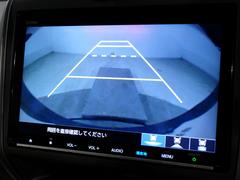 バックカメラもあるので後退時も安心です。 6