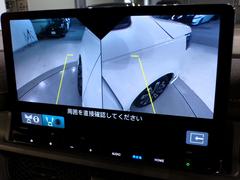バックカメラもあるので後退時も安心です。視点も切り替えができて便利です。 7