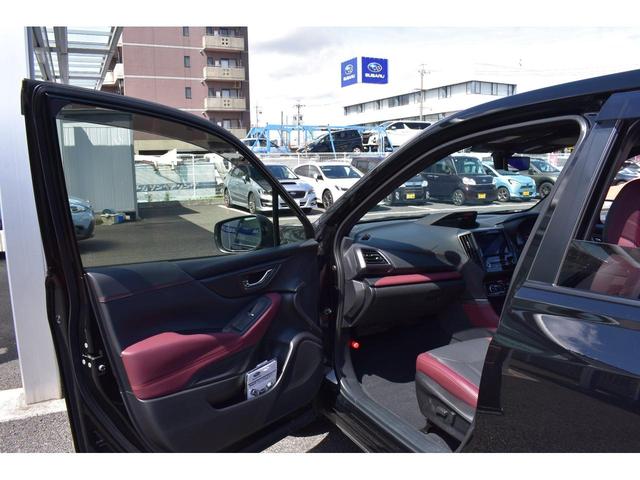 フォレスター ＳＴＩスポーツ　元社用車　本革シート　純正ナビ　全車速追従クルーズコントロール　中央車線維持　車線逸脱防止機能　側方警戒システム　後退時ブレーキアシスト　フロント・サイド・リアカメラ　左右独立調整フルオートエアコン　Ｘ－ＭＯＤＥ（２モード）（65枚目）