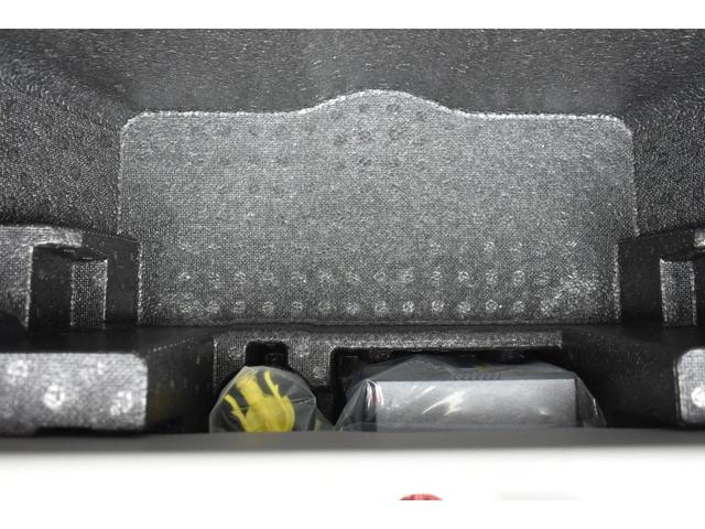 ステラ Ｌスマートアシスト　元社用車　純正オーディオ　アイボリー内装　スマートアシスト　衝突警報機能　誤発進抑制機能（作動車速６０ｋｍ／ｈ以下※対歩行者は５０ｋｍ／ｈ以下）　車線逸脱警報機能　オートハイビーム　先行車発進お知らせ機能（42枚目）