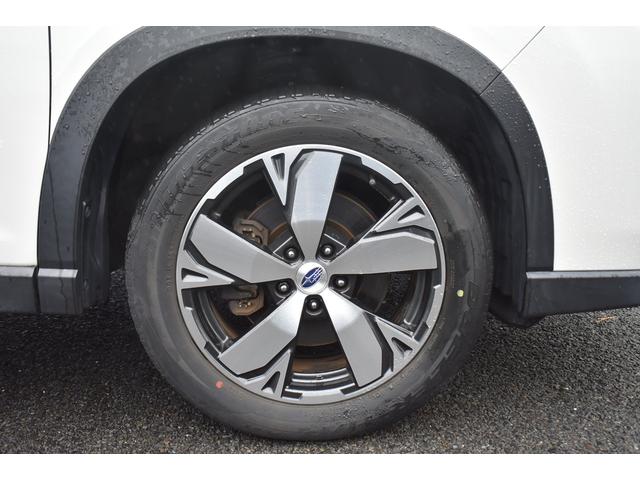 フォレスター アドバンス　純正ナビ　サンルーフ　パワーリアゲート　アイサイトＶＥＲ３．０　パワーリアゲート　ブルーレイ／ＤＶＤ再生　フロント・サイド・リアカメラ　全車速追従クルーズコントロール　中央車線維持　車線逸脱防止機能　側方警戒システム　後退時ブレーキアシスト（14枚目）