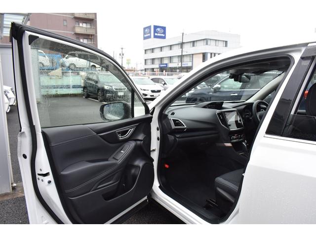 フォレスター アドバンス　純正ナビ　サンルーフ　パワーリアゲート　アイサイトＶＥＲ３．０　パワーリアゲート　ブルーレイ／ＤＶＤ再生　フロント・サイド・リアカメラ　全車速追従クルーズコントロール　中央車線維持　車線逸脱防止機能　側方警戒システム　後退時ブレーキアシスト（69枚目）