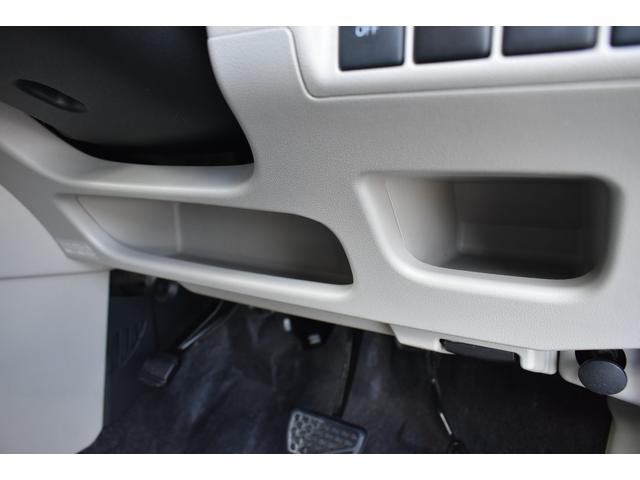 ステラ Lスマートアシスト 純正ナビ アイボリー内装 スマートアシスト リモコンキー CD/DVD再生 ワンセグ BLUETOOTH マニュアルエアコン パンク修理キット フロントベンチシート アイドリングストップ(23枚目)