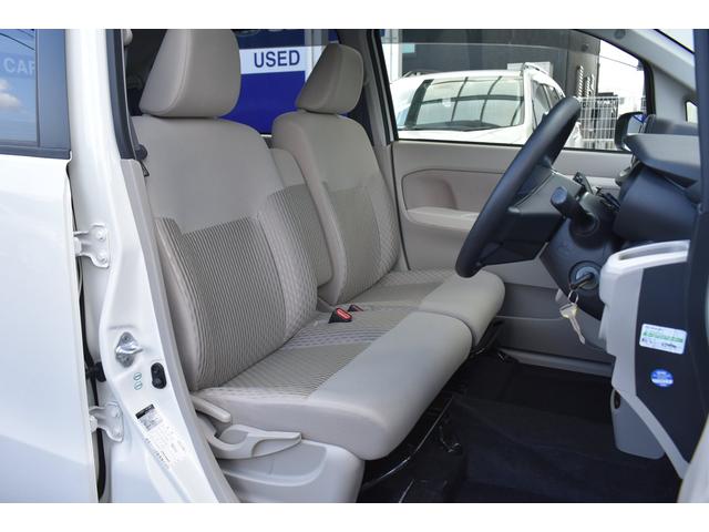 ステラ Lスマートアシスト 純正ナビ アイボリー内装 スマートアシスト リモコンキー CD/DVD再生 ワンセグ BLUETOOTH マニュアルエアコン パンク修理キット フロントベンチシート アイドリングストップ(34枚目)