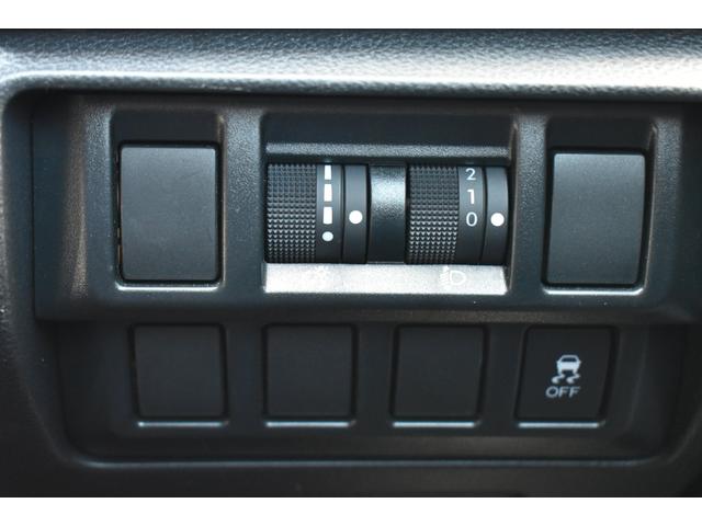 インプレッサスポーツ ２．０ｅ－Ｌアイサイト　純正ナビ　ＥＴＣ　Ｒカメラ　プッシュスタート＆スマートアクセス　全車速追従クルーズコントロール　中央車線維持　車線逸脱防止機能　後退時ブレーキアシスト　左右独立調整フルオートエアコン　歩行者用エアバッグ（21枚目）