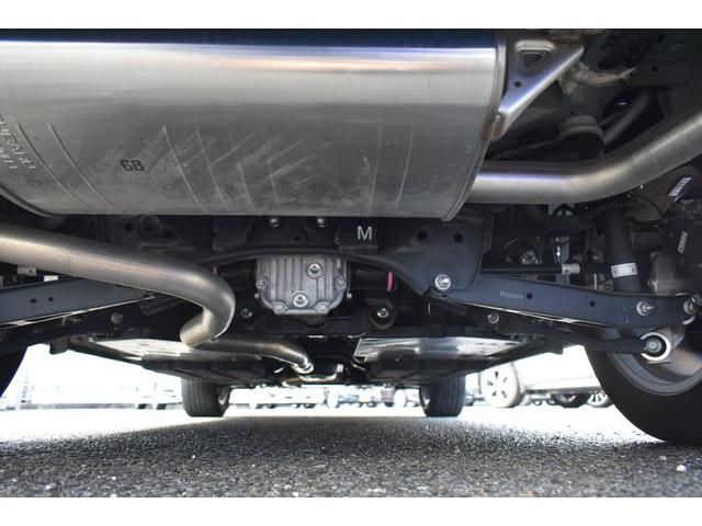 クロストレック リミテッド　サンルーフ　ルーフレール　スターリンクナビ　Ｘ－ＭＯＤＥ　デジタルマルチビューモニター　フロント・サイド・リアカメラ　全車速追従クルーズコントロール　中央車線維持　車線逸脱防止機能　側方警戒システム　後退時ブレーキアシスト（18枚目）