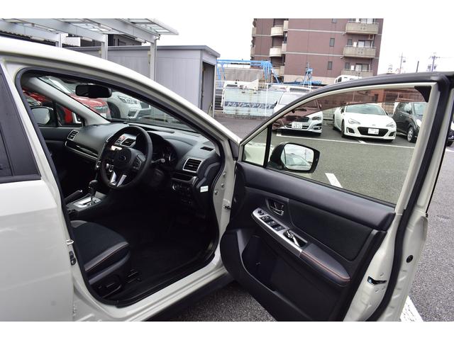 �܂�����N���[�j���O�{�H��[�Ԓv���܂��B�P�S�ȃV�[�g�N���[�j���O�Q���e�p�l�����ꗎ�Ƃ��R�G���W�����[�����S�A���~�z�C�[�����T�������L�A���ہA�R�ۂU���b�s���O�v�U�_�����{���Đ����ȏ�Ԃł������܂�