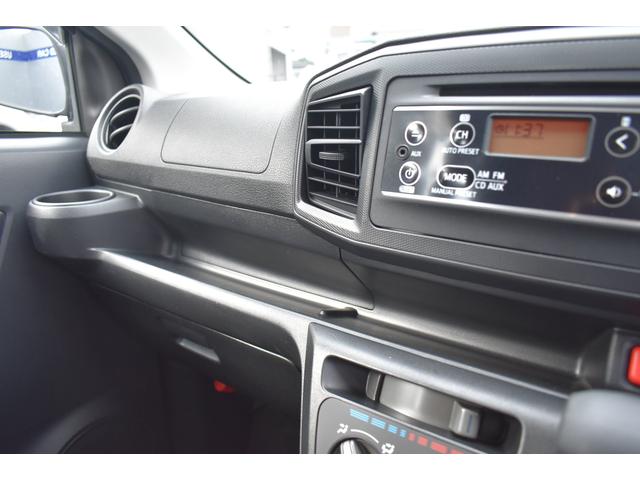 プレオプラス Ｆ　純正ＣＤオーディオ　ワンオーナー　キーレスエントリー　横滑り制御装置　アイドリングストップ　ＦＭ／ＡＭ　パンク修理キット　ハロゲンヘッドライト　ＬＥＤテールランプ　ホイールカバー付き１３インチスチールホイール（27枚目）