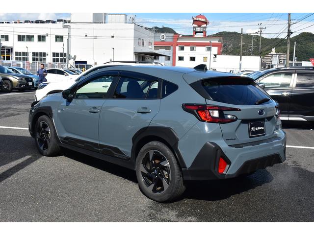 クロストレック リミテッド　スターリンクナビ　キーレスアップグレード　フロントフェイスパッケージＩ　タフネスパッケージ　Ｘ－ＭＯＤＥ　全車速追従クルーズコントロール　中央車線維持　車線逸脱防止機能　側方警戒システム　後退時ブレーキアシスト　デジタルマルチビューモニター（17枚目）