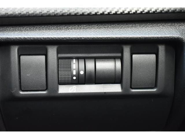 クロストレック リミテッド　スターリンクナビ　キーレスアップグレード　フロントフェイスパッケージＩ　タフネスパッケージ　Ｘ－ＭＯＤＥ　全車速追従クルーズコントロール　中央車線維持　車線逸脱防止機能　側方警戒システム　後退時ブレーキアシスト　デジタルマルチビューモニター（21枚目）