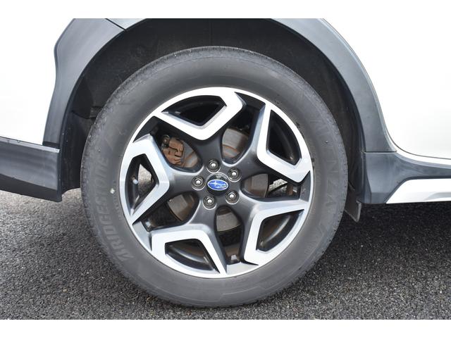 �؍���H�����̂P�W�C���`�z�C�[���������Ă���A�Ԃ̈�ۂ��X�Ɉ������ĂĂ���܂��B