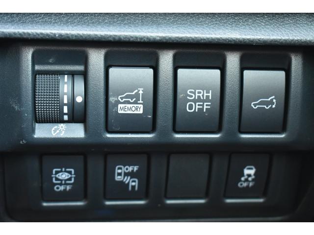 �ԗ��̊e�����E�n�e�e�X�C�b�`�������삵�₷���ʒu�ɂ������܂�