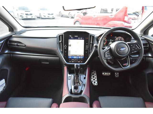 レヴォーグ ＳＴＩスポーツＥＸ　スターリンクナビ　本革シート　アクティブダンパーＥーＴＵＮＥ　パワーリアゲート　全車速追従クルーズコントロール　中央車線維持　車線逸脱防止機能　側方警戒システム　後退時ブレーキアシスト（13枚目）