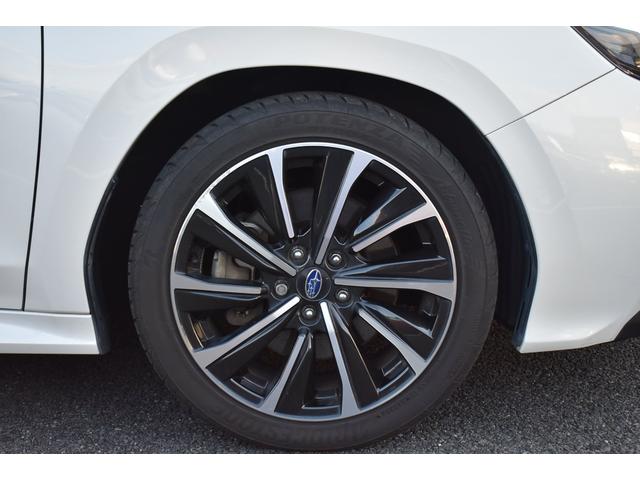 レヴォーグ ＳＴＩスポーツＥＸ　スターリンクナビ　本革シート　アクティブダンパーＥーＴＵＮＥ　パワーリアゲート　全車速追従クルーズコントロール　中央車線維持　車線逸脱防止機能　側方警戒システム　後退時ブレーキアシスト（14枚目）