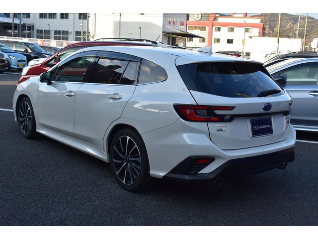 レヴォーグ ＳＴＩスポーツＥＸ　スターリンクナビ　本革シート　アクティブダンパーＥーＴＵＮＥ　パワーリアゲート　全車速追従クルーズコントロール　中央車線維持　車線逸脱防止機能　側方警戒システム　後退時ブレーキアシスト（17枚目）