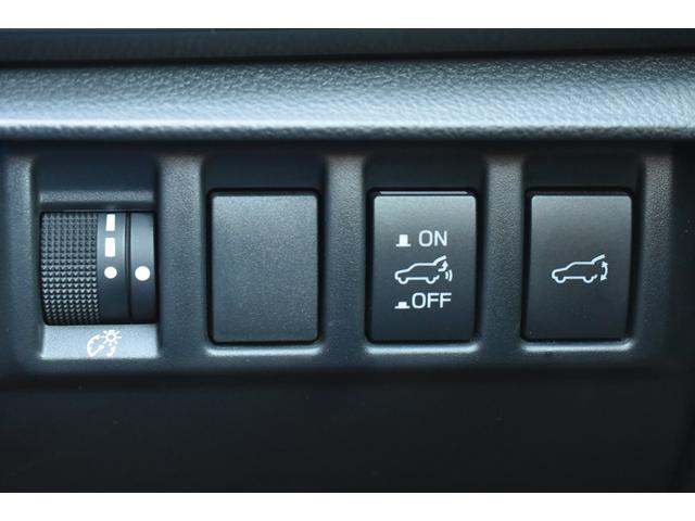 レヴォーグ ＳＴＩスポーツＥＸ　スターリンクナビ　本革シート　アクティブダンパーＥーＴＵＮＥ　パワーリアゲート　全車速追従クルーズコントロール　中央車線維持　車線逸脱防止機能　側方警戒システム　後退時ブレーキアシスト（21枚目）