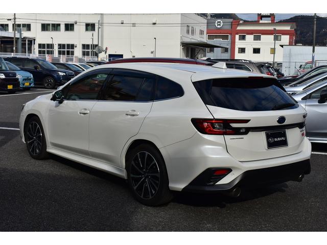 レヴォーグ ＳＴＩスポーツＥＸ　スターリンクナビ　前後録画ドラレコ　ドライブモードセレクト　ＣＤ／ＤＶＤデッキ　ＴＶコントロール　全車速追従クルーズコントロール　中央車線維持　車線逸脱防止機能　側方警戒システム　後退時ブレーキアシスト（17枚目）