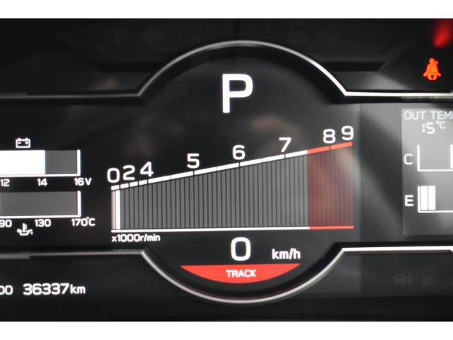 �g���b�N���[�h�ł��B�A�N�Z���J�x�ɉ����ăg���N���䓙��ύX���鎖�ŃA�O���b�V�O�ȉ^�]�����⏕���Ă���܂��B