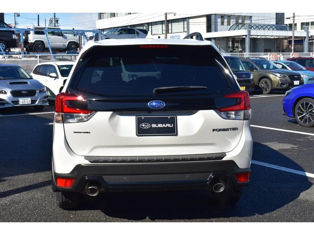 �܂�����N���[�j���O�{�H��[�Ԓv���܂��B�P�S�ȃV�[�g�N���[�j���O�Q���e�p�l�����ꗎ�Ƃ��R�G���W�����[�����S�A���~�z�C�[�����T�������L�A���ہA�R�ۂU���b�s���O�v�U�_�����{���Đ����ȏ�Ԃł������܂�