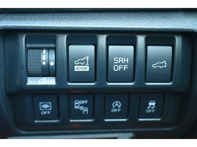 �ԗ��̊e�����E�n�e�e�X�C�b�`�������삵�₷���ʒu�ɂ������܂�