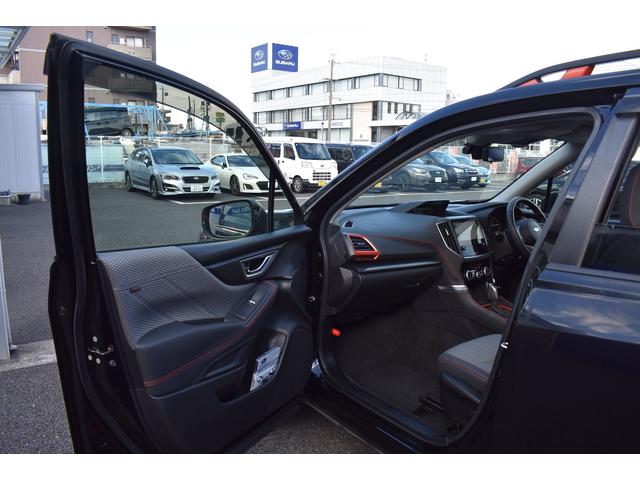 �܂�����N���[�j���O�{�H��[�Ԓv���܂��B�P�S�ȃV�[�g�N���[�j���O�Q���e�p�l�����ꗎ�Ƃ��R�G���W�����[�����S�A���~�z�C�[�����T�������L�A���ہA�R�ۂU���b�s���O�v�U�_�����{���Đ����ȏ�Ԃł������܂�