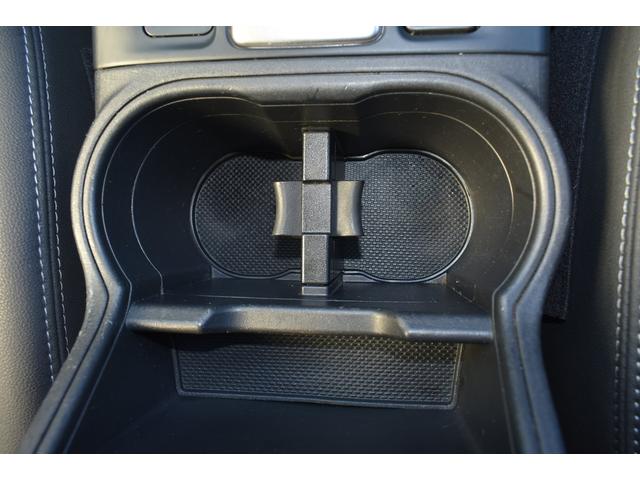 �J�b�v�z���_�[�͂�Ƃ�̂���z�u���������Ă���A���ݕ������o���₷���ł��B