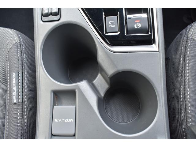 �J�b�v�z���_�[�e�ɂ͓d���\�P�b�g������Ă���܂��B