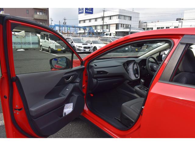 �܂�����N���[�j���O�{�H��[�Ԓv���܂��B�P�S�ȃV�[�g�N���[�j���O�Q���e�p�l�����ꗎ�Ƃ��R�G���W�����[�����S�A���~�z�C�[�����T�������L�A���ہA�R�ۂU���b�s���O�v�U�_�����{���Đ����ȏ�Ԃł������܂�