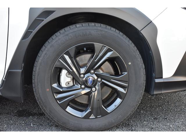 �����̃A���~�z�C�[���͍��������������A�X�o���Ԃ̑��s���萫�ɍv�����܂��B