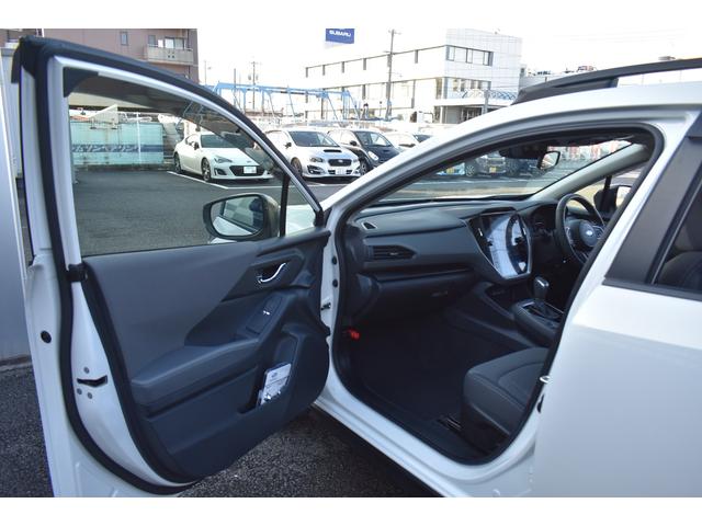 �܂�����N���[�j���O�{�H��[�Ԓv���܂��B�P�S�ȃV�[�g�N���[�j���O�Q���e�p�l�����ꗎ�Ƃ��R�G���W�����[�����S�A���~�z�C�[�����T�������L�A���ہA�R�ۂU���b�s���O�v�U�_�����{���Đ����ȏ�Ԃł������܂�