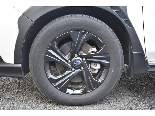 �����̃A���~�z�C�[���͍��������������A�X�o���Ԃ̑��s���萫�ɍv�����܂��B