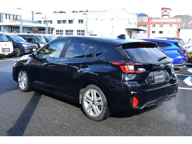 インプレッサ ＳＴ　元レンタカー　スターリンクナビ　デジタルマルチビューＭ　社外ＥＴＣ　全車速度追従クルーズコントロール　中央車線維持　車線逸脱防止機能　側方警戒システム　後退時ブレーキアシスト　シートヒーター　左右独立調整フルオートエアコン（17枚目）