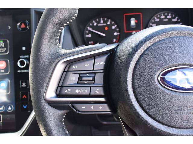 インプレッサ ＳＴ　元レンタカー　スターリンクナビ　デジタルマルチビューＭ　社外ＥＴＣ　全車速度追従クルーズコントロール　中央車線維持　車線逸脱防止機能　側方警戒システム　後退時ブレーキアシスト　シートヒーター　左右独立調整フルオートエアコン（28枚目）