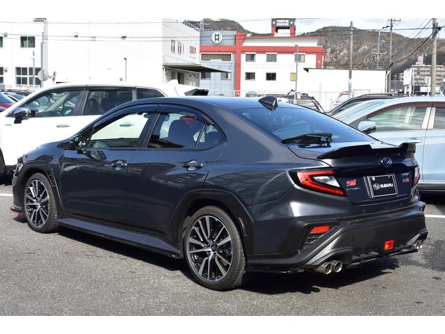 ＷＲＸ Ｓ４ ＳＴＩスポーツＲ　ＥＸ　ＳＴＩエアロパッケージ　サンルーフ　スターリンクナビ　全車速追従クルーズコントロール　中央車線維持　車線逸脱防止機能　側方警戒システム　後退時ブレーキアシスト　前後録画ドラレコ　トランクスポイラー（17枚目）